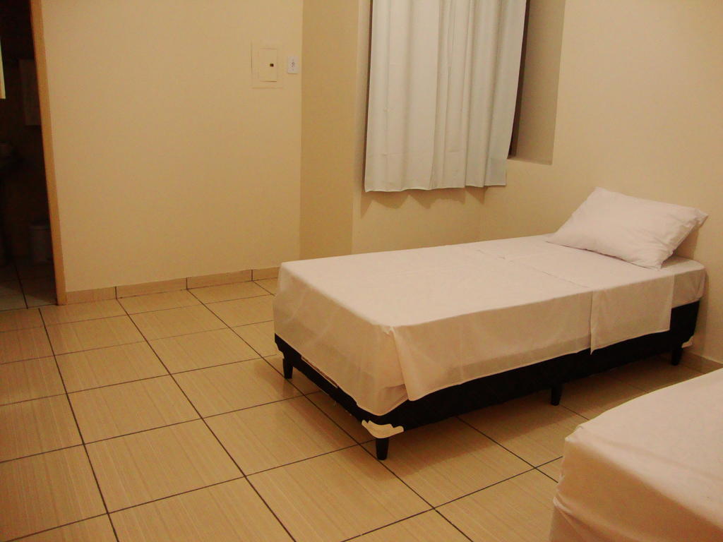 Hotel Frontier Foz do Iguaçu Oda fotoğraf